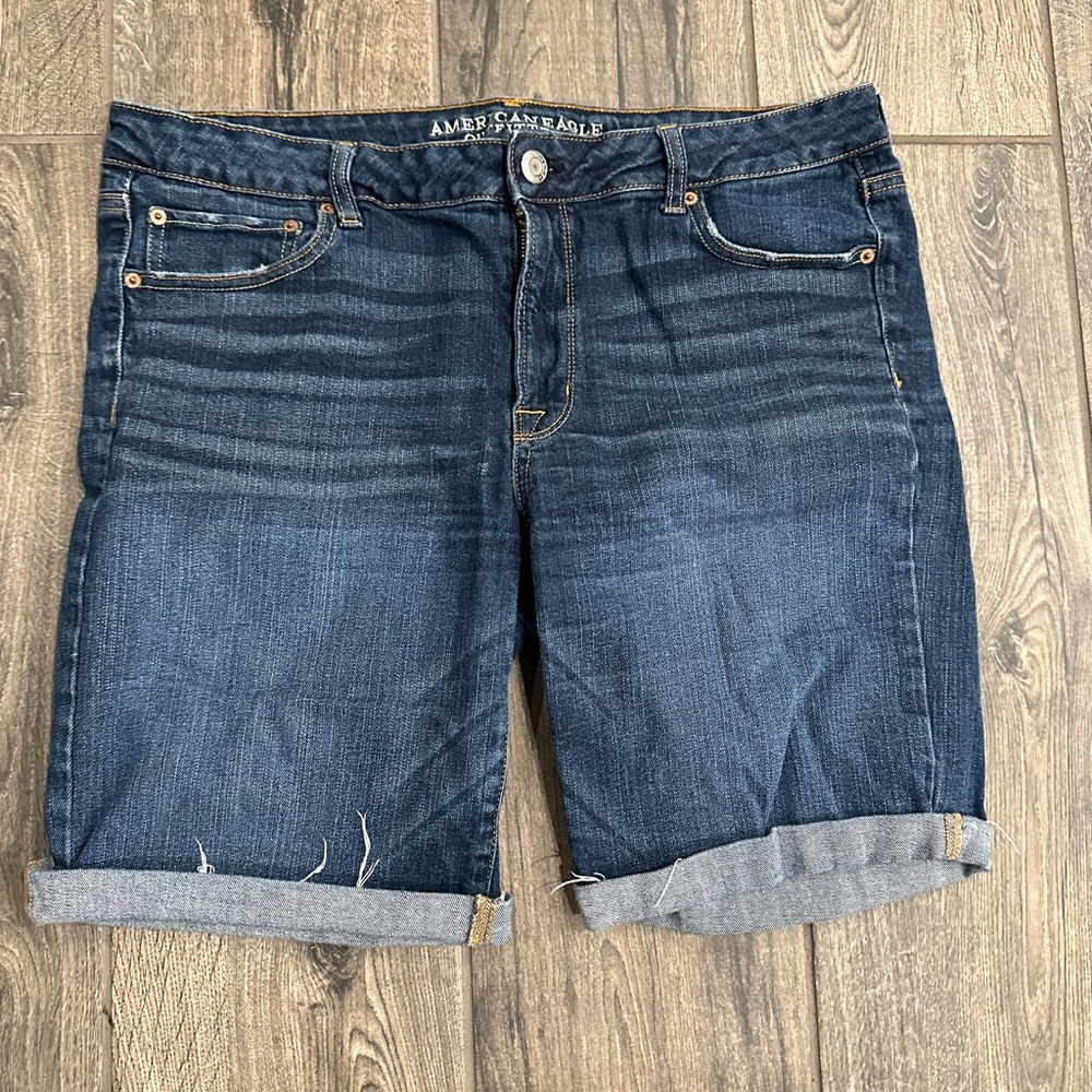 American Eagle shorts - Skinny Bermuda - size 18